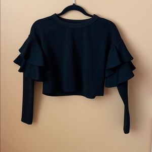 Cropped long sleeve with ruffles